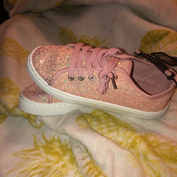 Shoes - Pink sparkly shoes